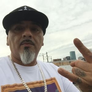 Meet your Posher, Manuel